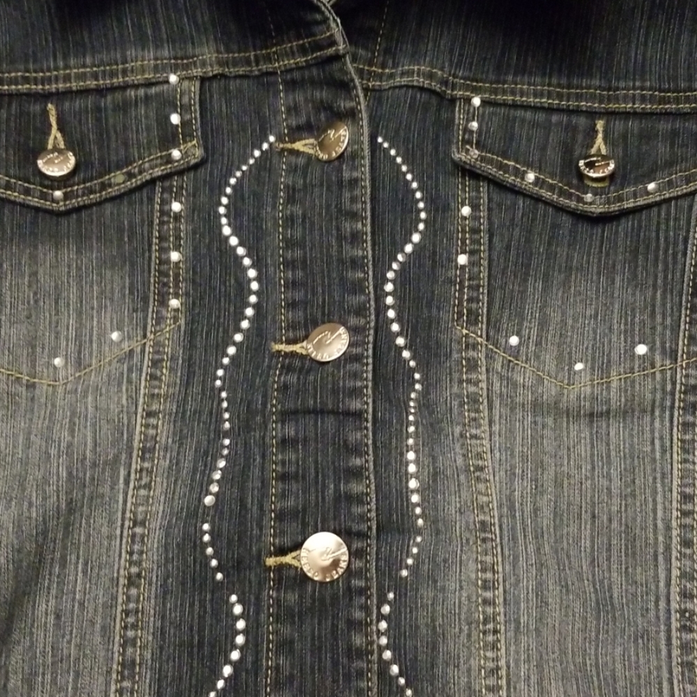 🌹Denim jacket 🥰 - Picture 8 of 8